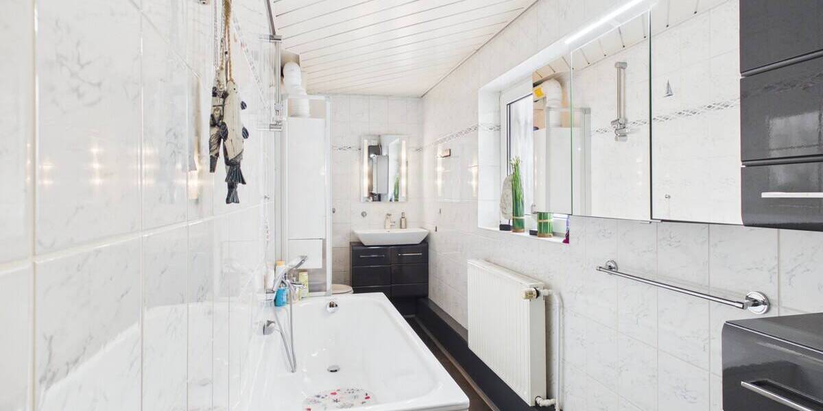 Reihenmittelhaus Übach Palenberg Übach - 5 Zimmer, 136 m&sup2;, 249.000&euro; | Angebot:25969251