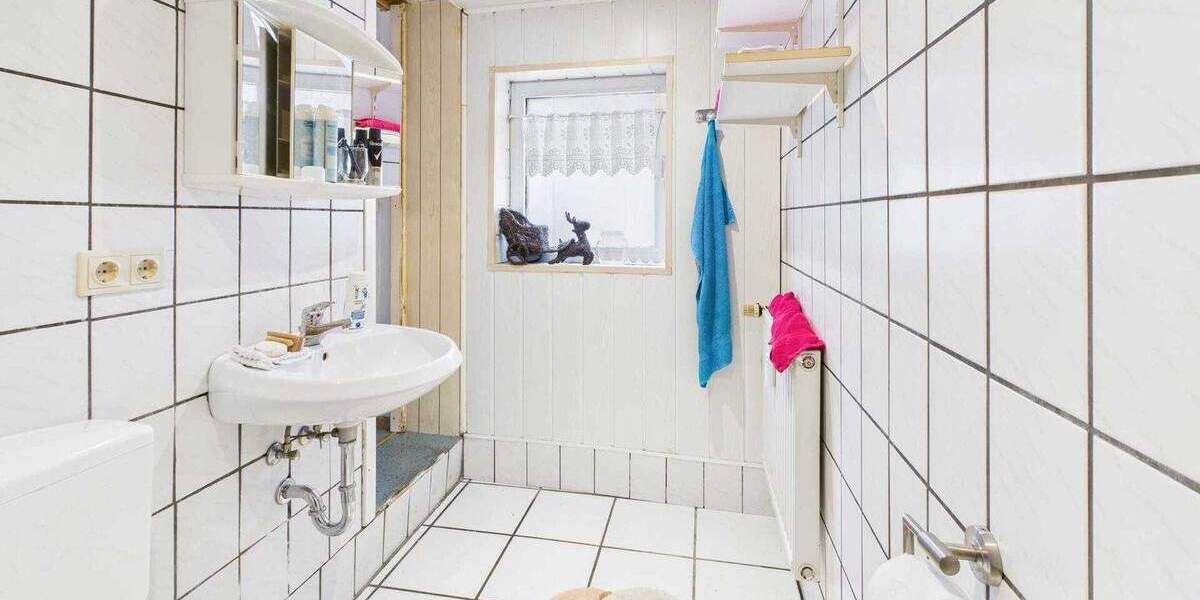 Mehrfamilienhaus, Wohnhaus Hückelhoven Brachelen - 5 Zimmer, 148 m&sup2;, 149.000&euro; | Angebot:25726272