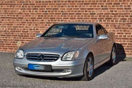 Mercedes-Benz SLK 200 128.000 km 5.290 &euro; Düren 52351