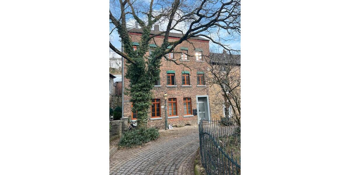 Mehrfamilienhaus, Wohnhaus Stolberg (Rheinland) - 7 Zimmer, 240 m&sup2;, 380.000&euro; | Angebot:26885187