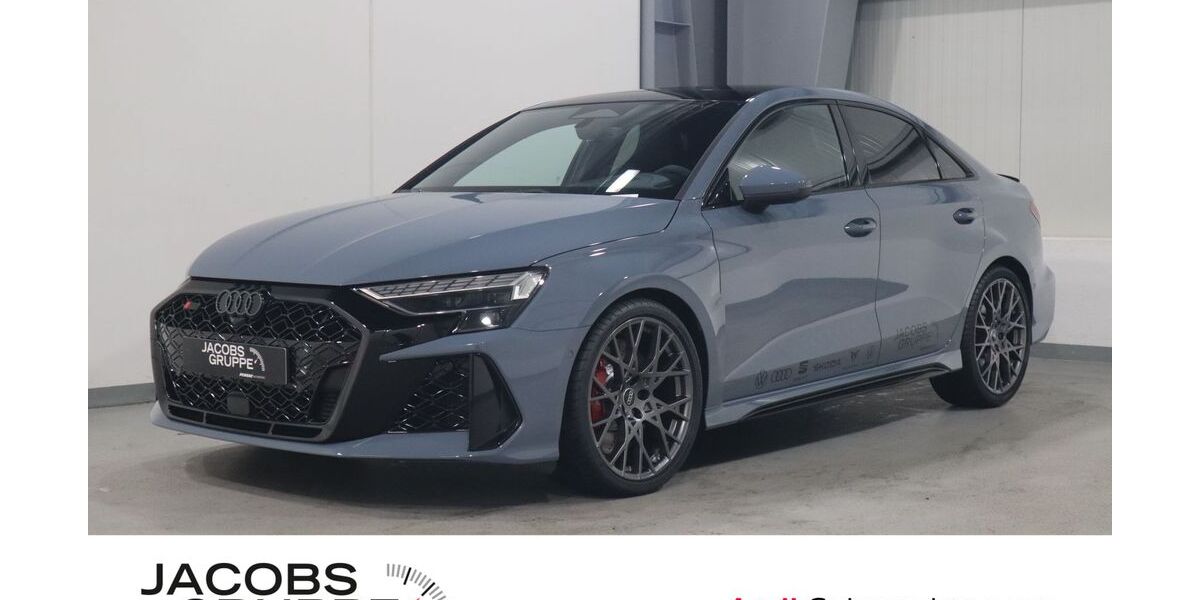 Audi RS3 6.666 km 69.920 &euro; Aachen 52078