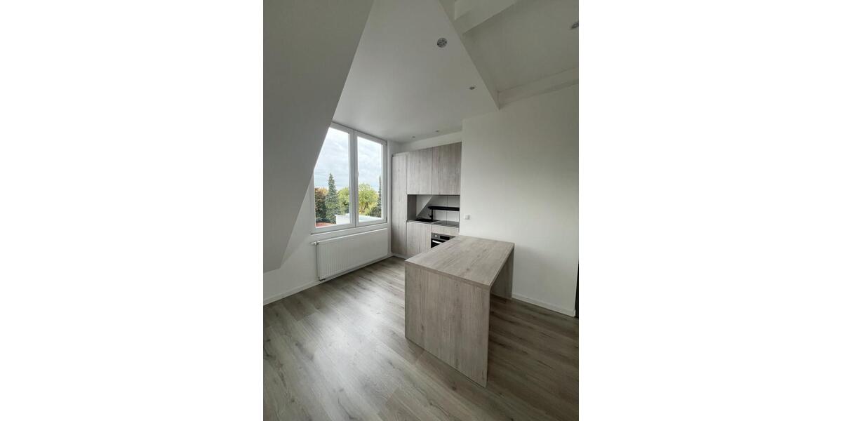 Dachgeschoßwohnung Jülich - 2 Zimmer, 63 m&sup2;, 1.080&euro; | Angebot:26543516