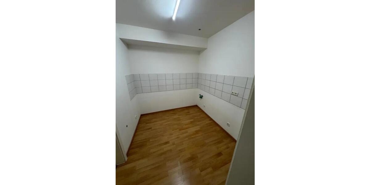Etagenwohnung Aachen Aachen-Mitte - 2 Zimmer, 76 m&sup2;, 899&euro; | Angebot:25307024