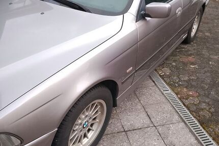 BMW 520 330.000 km 1.950 &euro; Eschweiler 52249