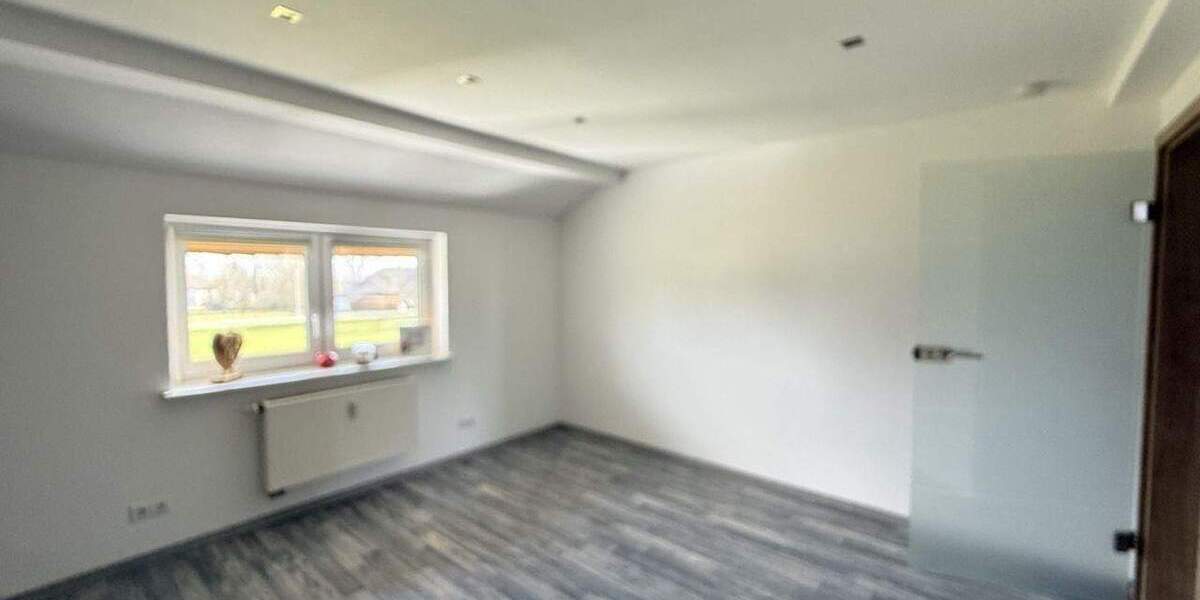 Mehrfamilienhaus, Wohnhaus Simmerath / Kesternich Kesternich - 8 Zimmer, 220 m&sup2;, 399.000&euro; | Angebot:25837229