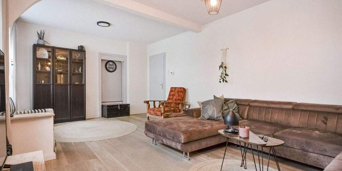 Mehrfamilienhaus, Wohnhaus Gangelt / Breberen Breberen - 7 Zimmer, 166 m&sup2;, 169.000&euro; | Angebot:25780710