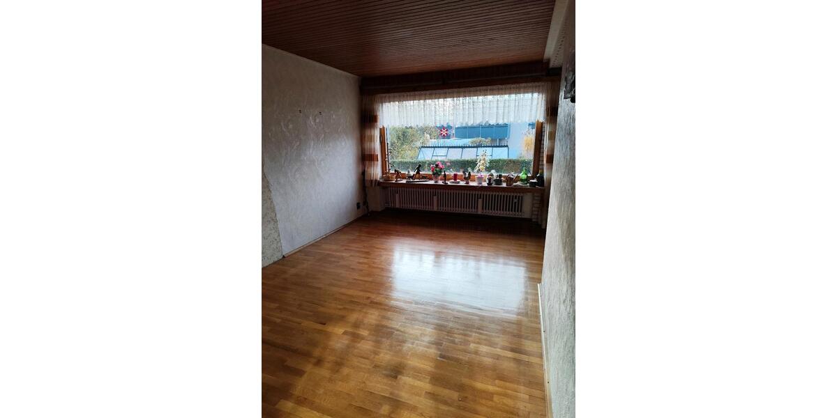 Einfamilienhaus Stolberg (Rheinland) - 6.5 Zimmer, 104 m&sup2;, 310.000&euro; | Angebot:25292212