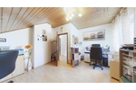 3D: Familienglück in ruhiger Lage - Sehr gepflegtes Einfamilienhaus mit Kamin, Balkon und viel Platz - Reihenendhaus Gangelt | Angebot:26748668