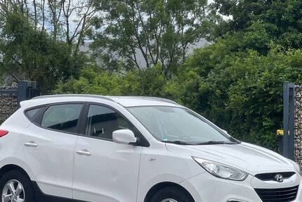 Hyundai ix35 192.000 km 5.200 &euro; Jülich 52428