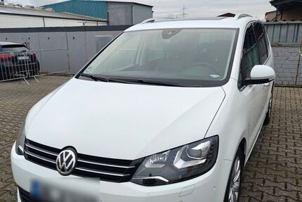VW Sharan 118.581 km 26.800 &euro; Jülich 52428