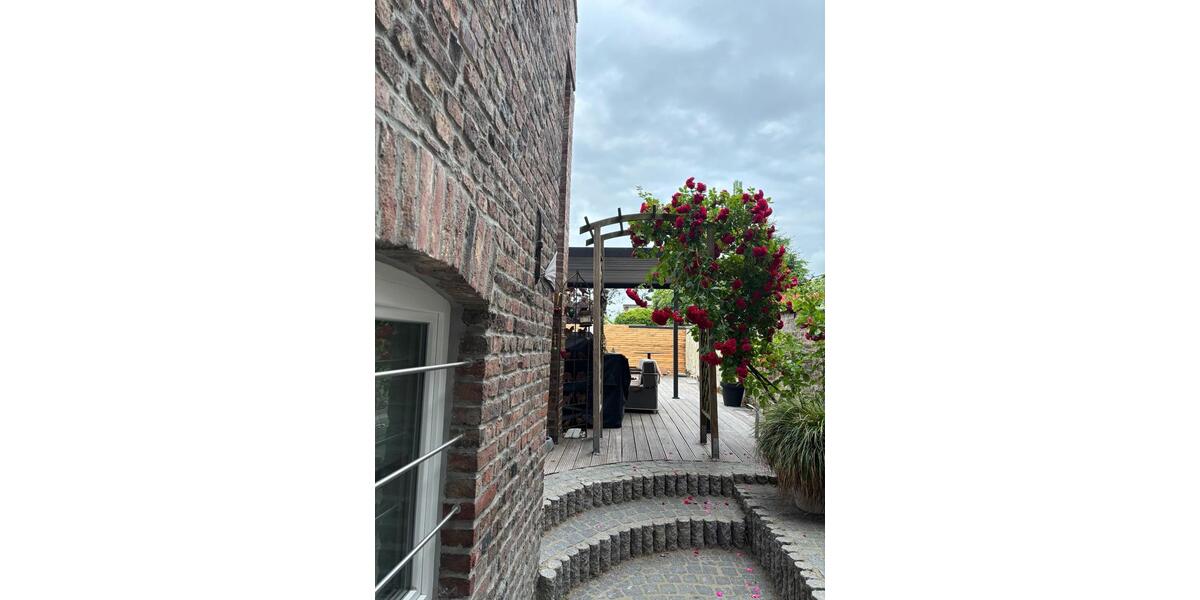 Einfamilienhaus Linnich - 11 Zimmer, 295 m&sup2;, 498.000&euro; | Angebot:24766956