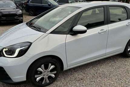 Honda Jazz 1.950 km 24.490 &euro; Heinsberg-Dremmen 52525