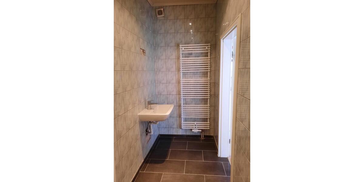 Erdgeschoßwohnung Aachen Aachen-Mitte - 2.5 Zimmer, 90 m&sup2;, 1.000&euro; | Angebot:25920042