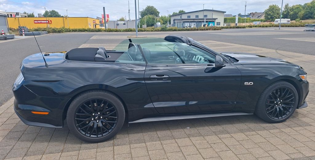 Ford Mustang 136.000 km 29.500 &euro; Monschau 52156