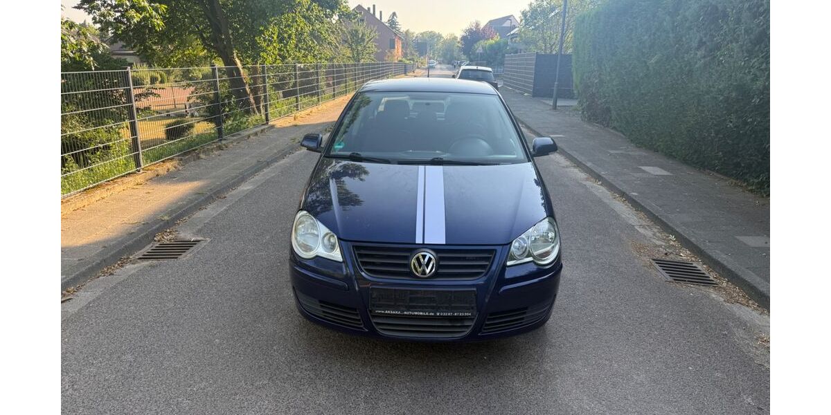 VW Polo 148.402 km 2.699 &euro; Elsdorf 50189
