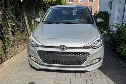 Hyundai i20 60.900 km 6.900 &euro; Alsdorf 52477