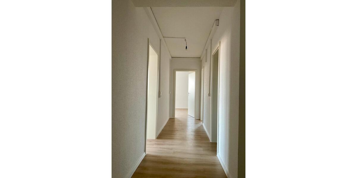 Etagenwohnung Düren Distelrath - 4 Zimmer, 90 m&sup2;, 630&euro; | Angebot:26008873