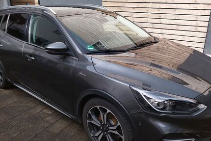 Ford Focus 111.000 km 15.999 &euro; Linnich 52441