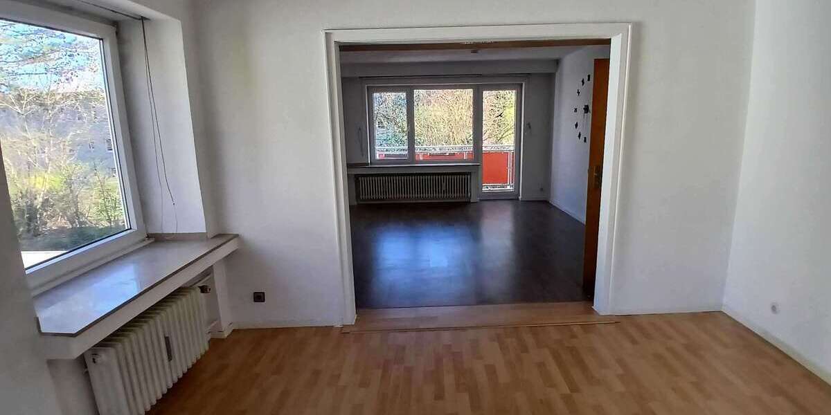 Etagenwohnung Aachen Steinebrück - 4 Zimmer, 100 m&sup2;, 800&euro; | Angebot:26090219
