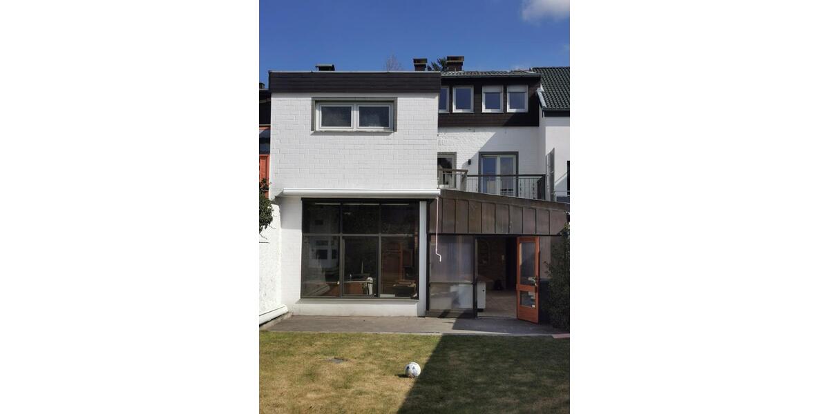 Reihenhaus Alsdorf - 9 Zimmer, 210 m&sup2;, 389.000&euro; | Angebot:27009075