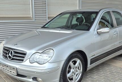 Mercedes-Benz C 180 187.000 km 2.999 &euro; Düren 52349