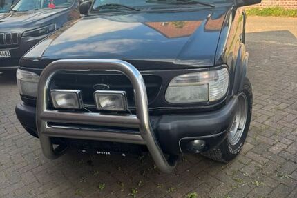 Ford Explorer 231.000 km 3.000 &euro; Heinsberg 52525