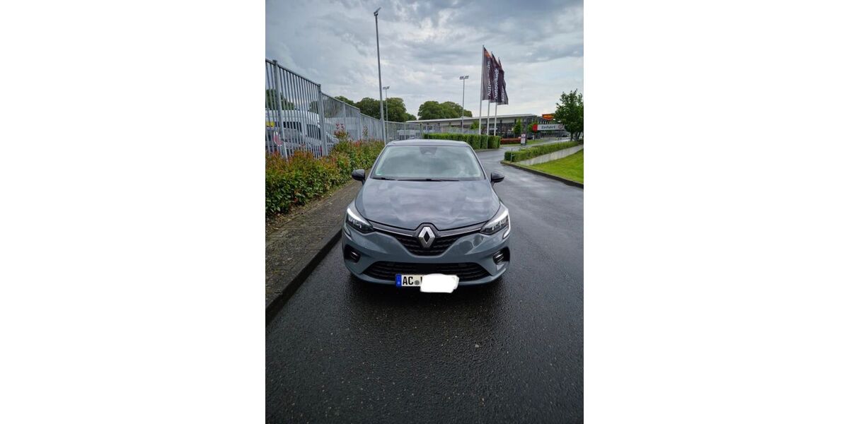 Renault Clio 49.350 km 12.400 &euro; Aachen 52066