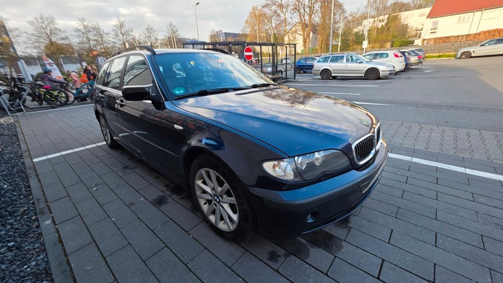 BMW 320 222.000 km 5.900 &euro; Herzogenrath 52134