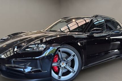 Porsche Taycan 13.654 km 101.900 &euro; Aachen 52068