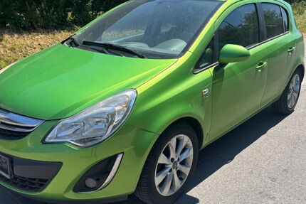 Opel Corsa 204.000 km 2.499 &euro; Aachen 52070