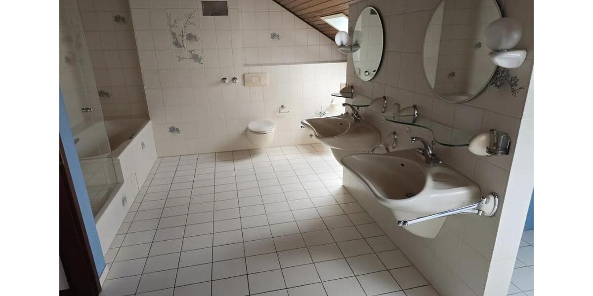 Maisonettenwohnung Eschweiler - 3.5 Zimmer, 115 m&sup2;, 289.000&euro; | Angebot:27024032