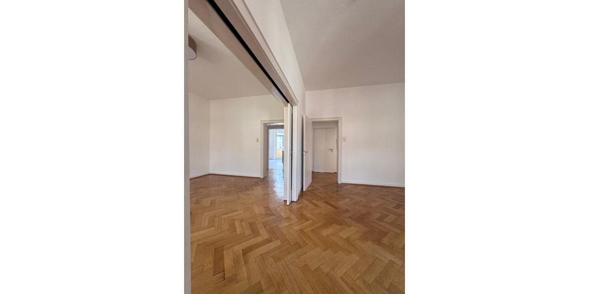 Etagenwohnung Aachen Aachen-Mitte - 2.5 Zimmer, 86 m&sup2;, 920&euro; | Angebot:25853480