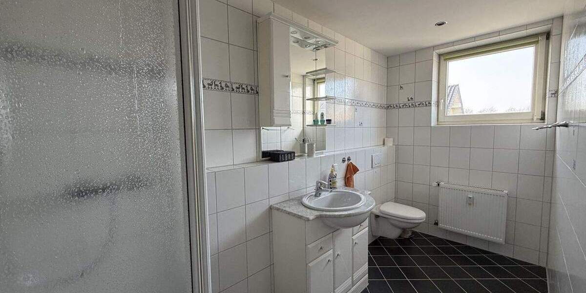 Mehrfamilienhaus, Wohnhaus Simmerath / Kesternich Kesternich - 8 Zimmer, 220 m&sup2;, 399.000&euro; | Angebot:25837229