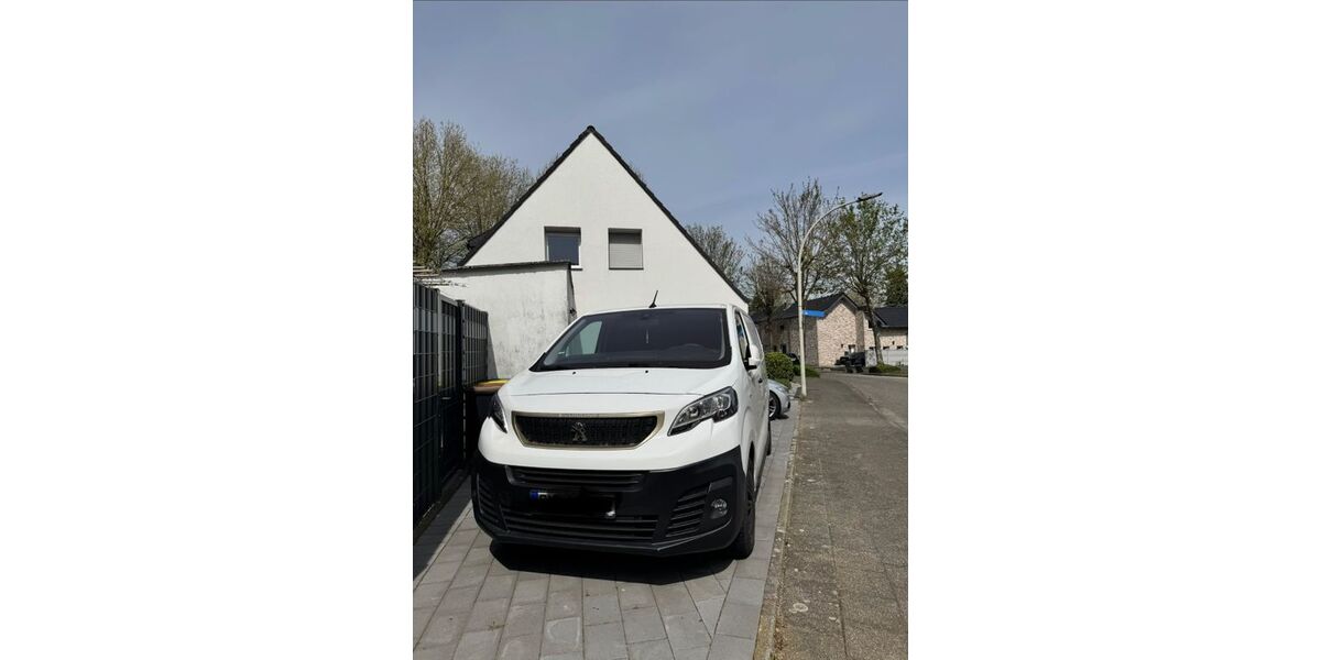 Peugeot Expert 112.000 km 9.990 &euro; Übach 52531