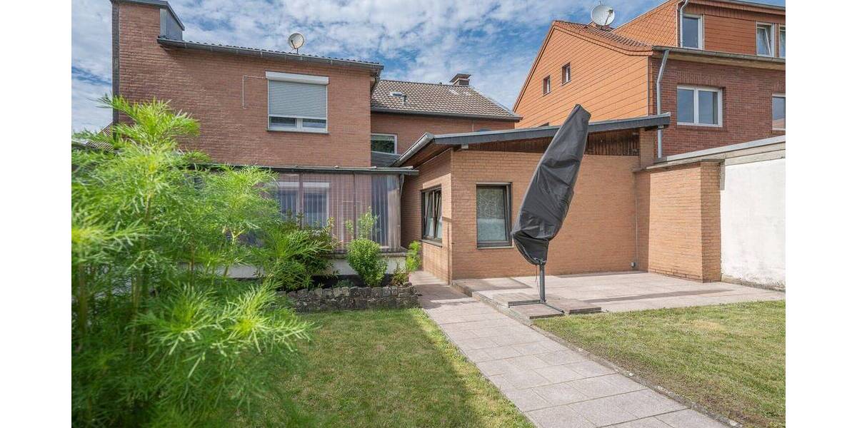 Mehrfamilienhaus, Wohnhaus Würselen Broichweiden - 6 Zimmer, 179 m&sup2;, 315.000&euro; | Angebot:25742119