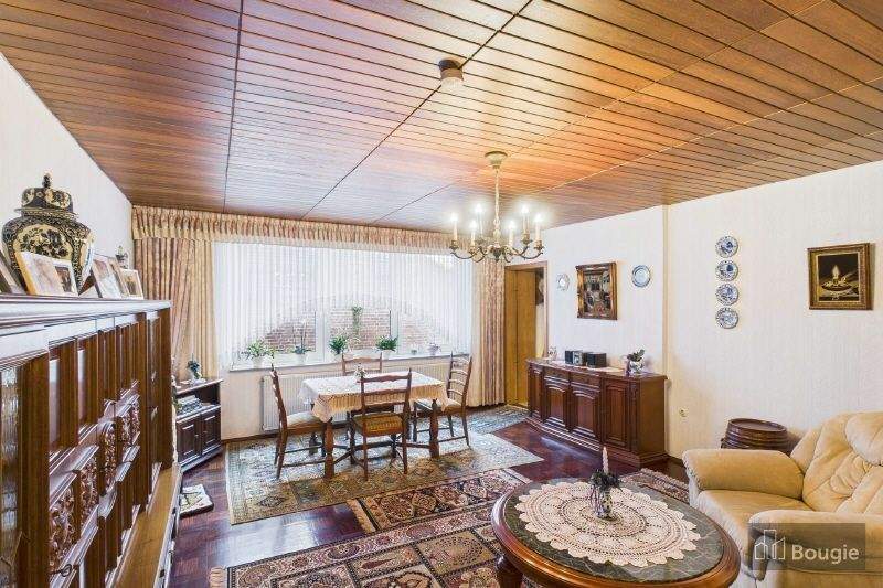 Mehrfamilienhaus, Wohnhaus Gangelt Schierwaldenrath - 7 Zimmer, 252 m&sup2;, 395.000&euro; | Angebot:25661027