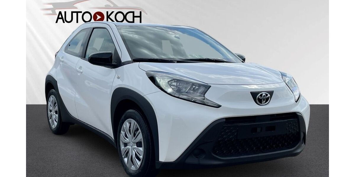 Toyota Aygo (X) 2.444 km 16.440 &euro; Eschweiler 52249