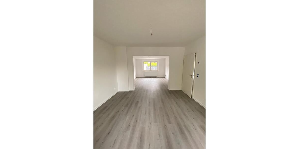 Etagenwohnung Eschweiler - 2 Zimmer, 68 m&sup2;, 680&euro; | Angebot:26561708