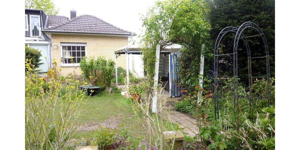 Bungalow Baesweiler - 5 Zimmer, 150 m&sup2;, 300.000&euro; | Angebot:25671392