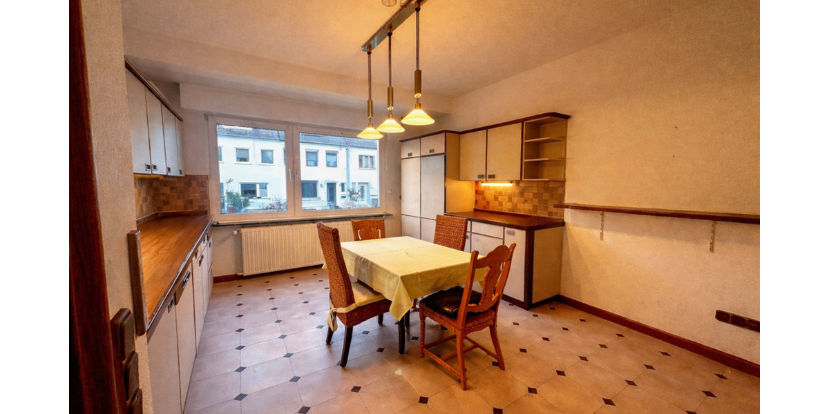 Reihenmittelhaus Aachen Aachen-Mitte - 7 Zimmer, 140 m&sup2;, 695.000&euro; | Angebot:26065134