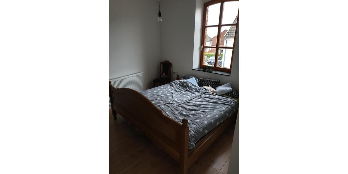 Einfamilienhaus Linnich - 8 Zimmer, 150 m&sup2;, 420.000&euro; | Angebot:25282171