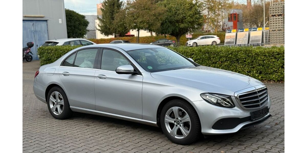 Mercedes-Benz E 220 191.512 km 17.990 &euro; Alsdorf 52477