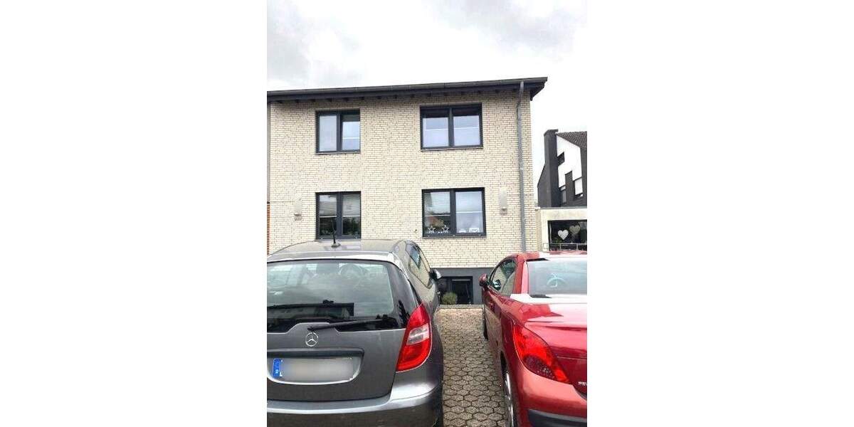 Einfamilienhaus Düren Niederau - 9 Zimmer, 300 m&sup2;, 569.000&euro; | Angebot:25740607