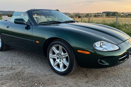 Jaguar XK8 17.100 km 27.900 &euro; Vettweiss 52391