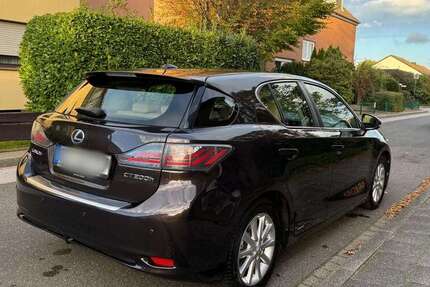 Lexus CT 200h 199.567 km 10.000 &euro; Herzogenrath 52134