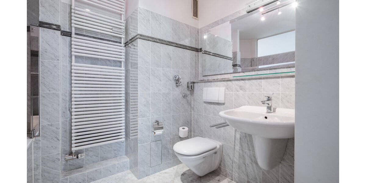 Etagenwohnung Aachen Aachen-Mitte - 3 Zimmer, 108 m&sup2;, 299.000&euro; | Angebot:26192132