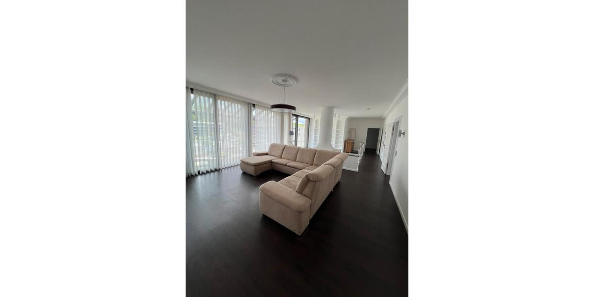 Einfamilienhaus Geilenkirchen - 3 Zimmer, 180 m&sup2;, 2.000&euro; | Angebot:26591592