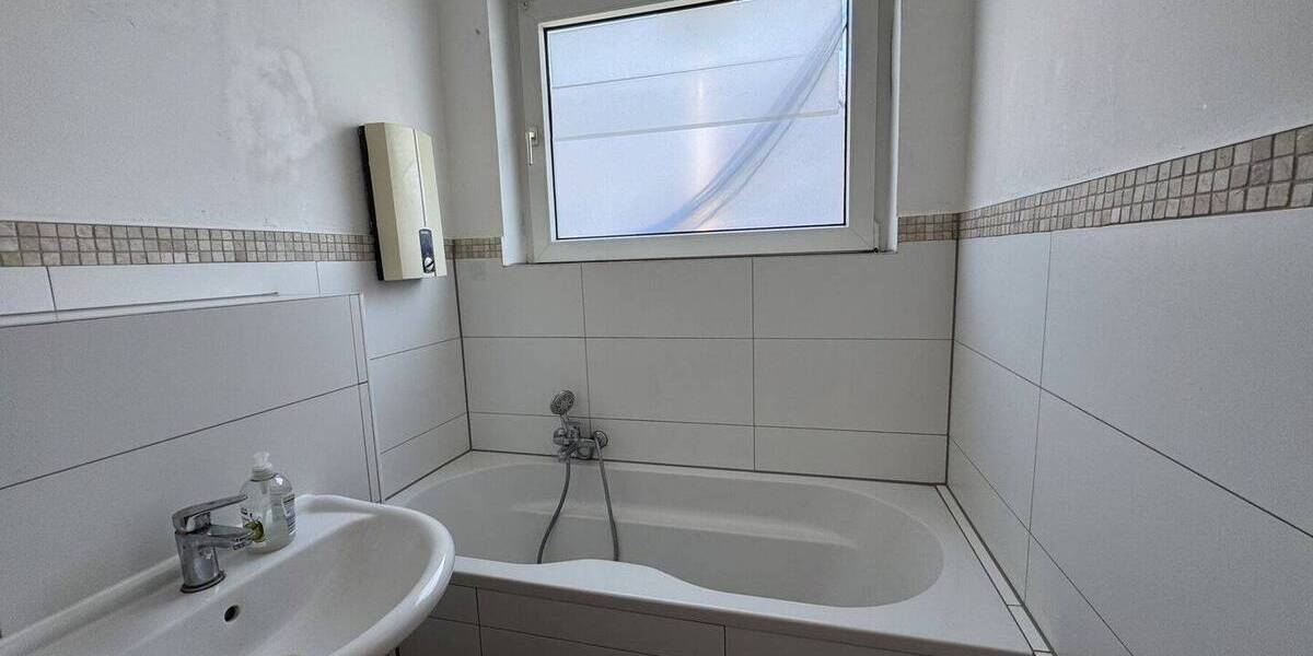 Etagenwohnung Heinsberg - 3 Zimmer, 67 m&sup2;, 98.000&euro; | Angebot:26105506