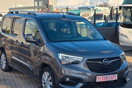 Opel Combo 208.000 km 7.600 &euro; Düren 52353