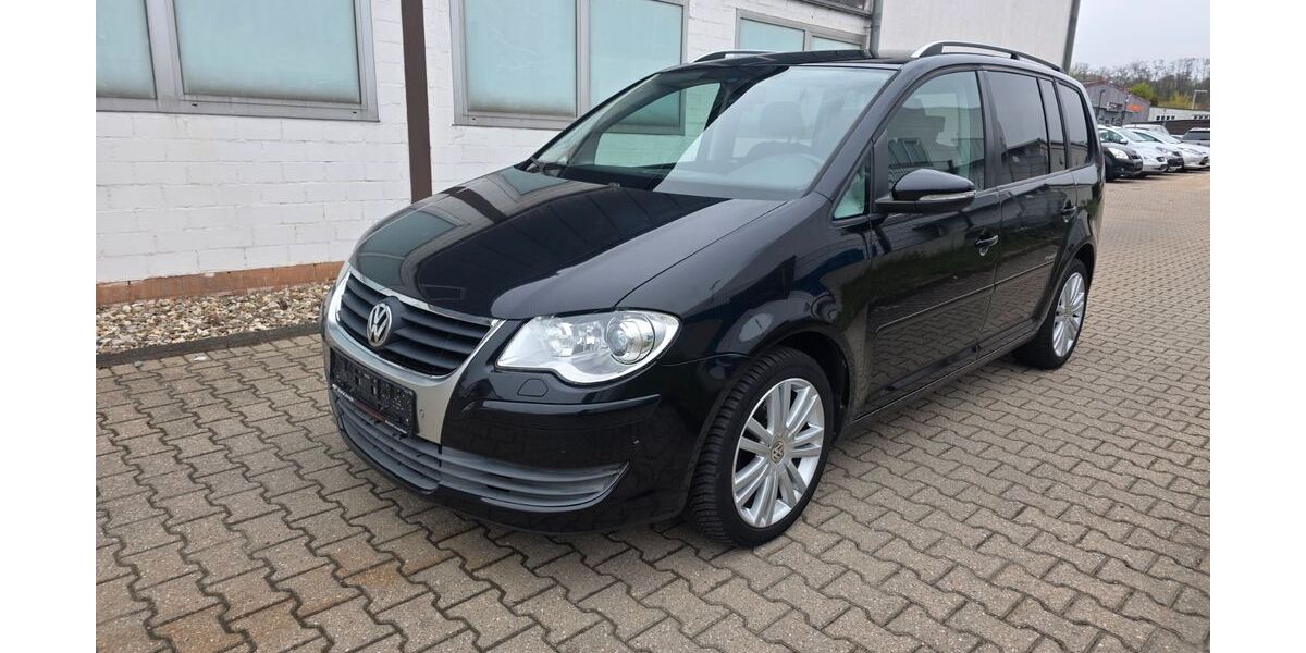 VW Touran 203.000 km 6.490 &euro; Eschweiler 52249